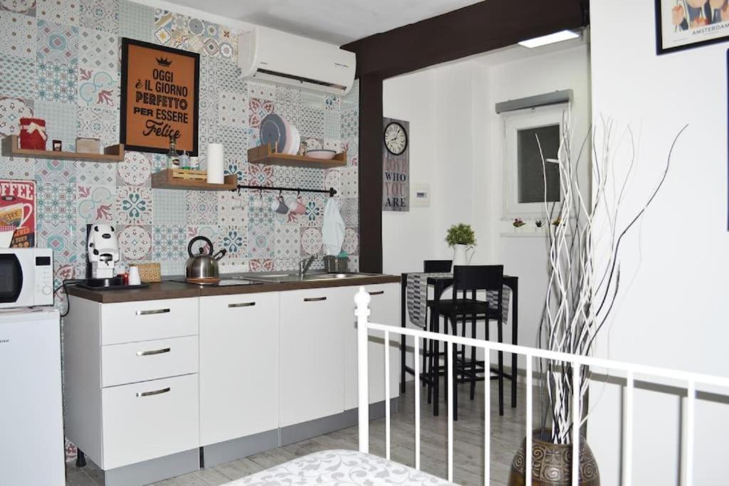 Casa Mya - Studio Flat Napoli Exterior foto