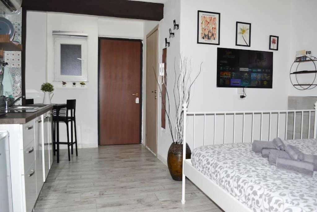 Casa Mya - Studio Flat Napoli Exterior foto